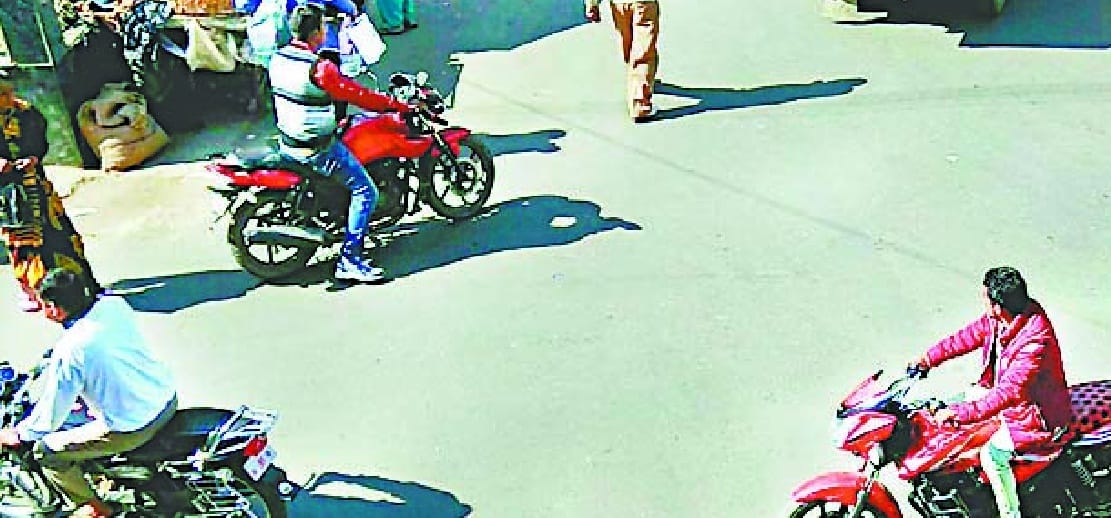 wearing helmet just to escape from police