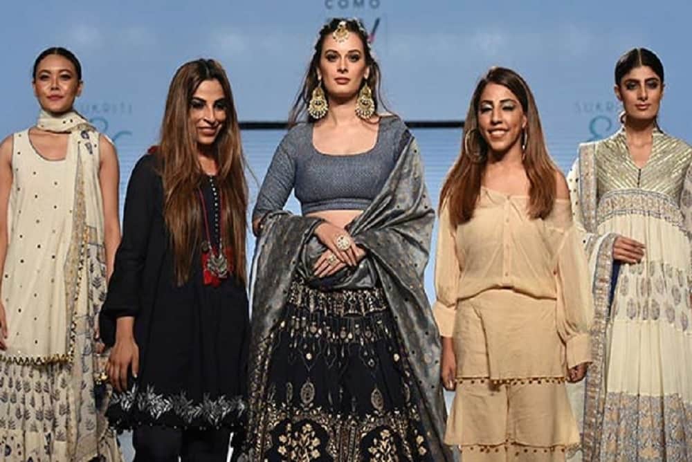 Gorgeous Evelyn Sharma Walks the Ramp For Sukriti And Akriti At IBFW Goa 2017