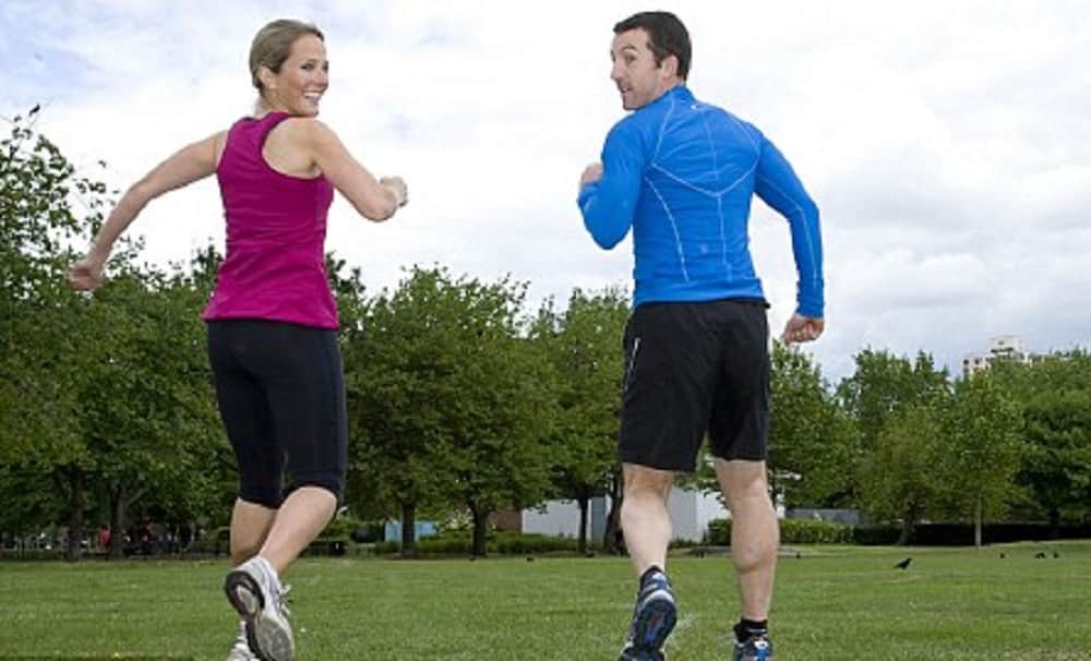 Backward running is more beneficial to loose weight and keep you fit