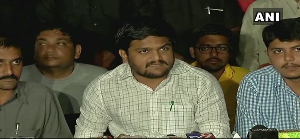 Amar Ujala poll: Hardik Patel is not a king maker of gujarat assembly election 2017