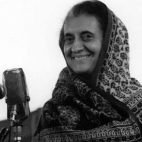 situation when 80 bottles blood donated to former PM Indira Gandhi