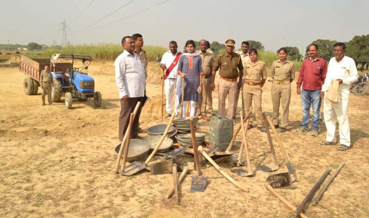 varanasi administration take action against illegal mining mafia