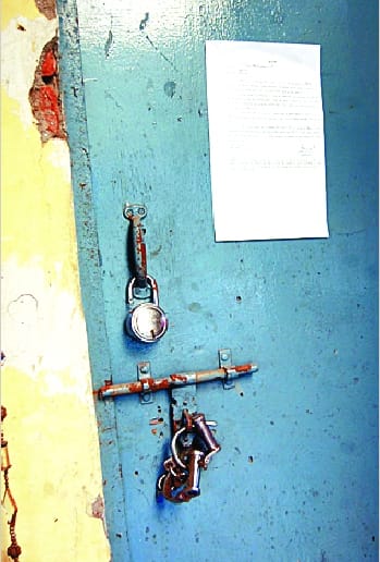 Handcuffs breaking the locks