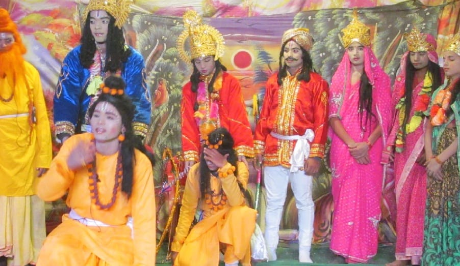 kevat took Ram, Sita and Laxman to river shore