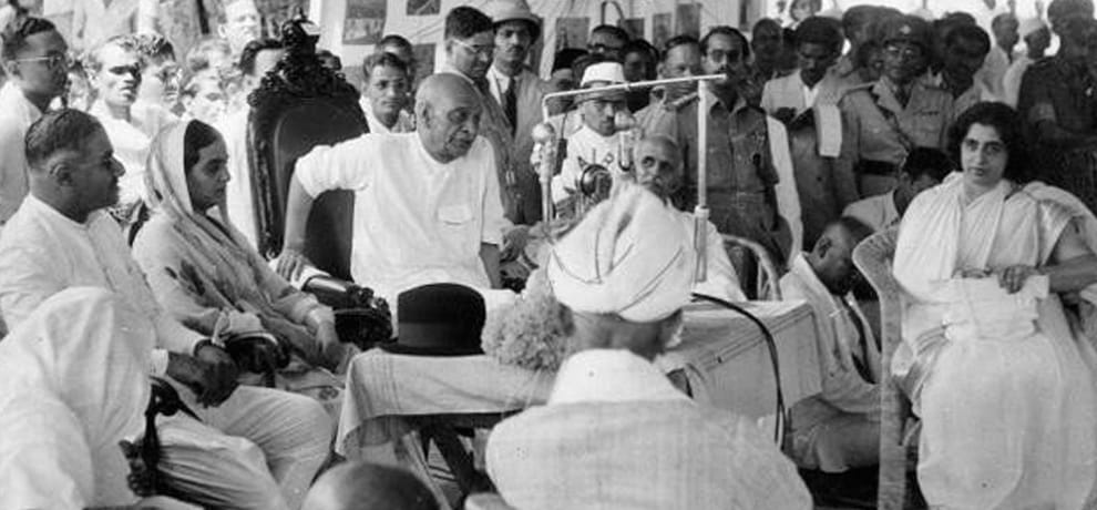 know about the policy of sardar Vallabhbhai Patel on kashmir issue