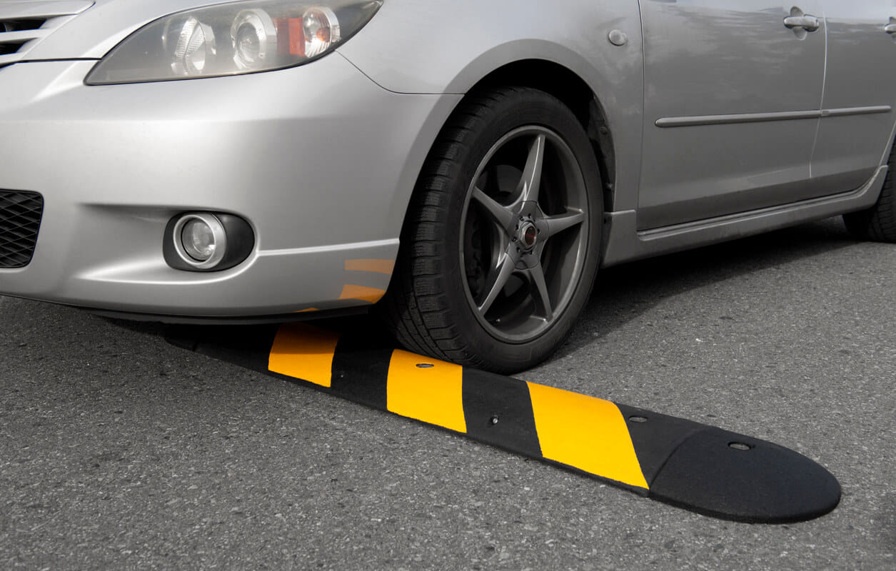 Govt Orders to remove speed breakers on national highways, NHAI starts campaign