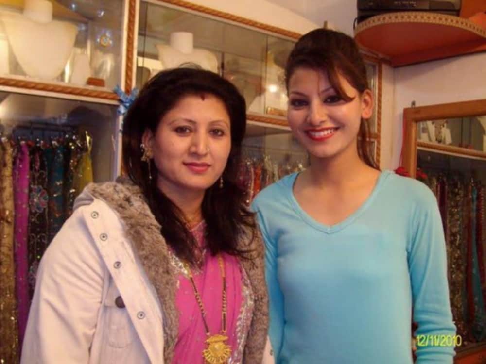 Urvashi rautela stuck in badrinath dham bad weather