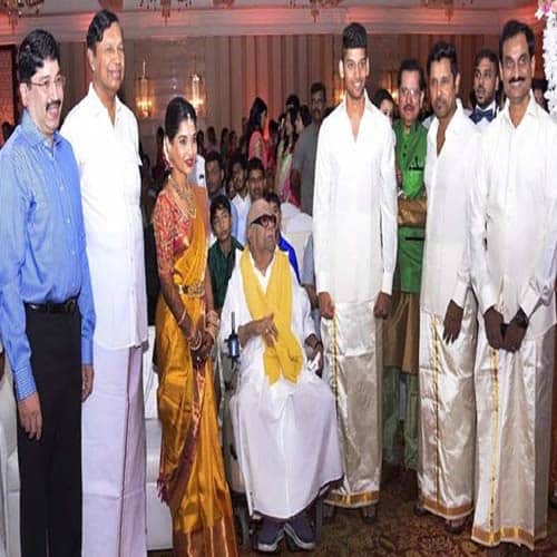 tollywood actor vikram daughter akshita ties the knot with Karunanidhi great grandson manu Ranjith 