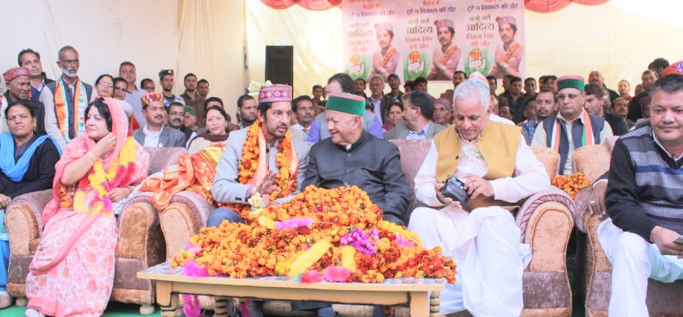 cm virbhadra singh rally at kullu bhunter