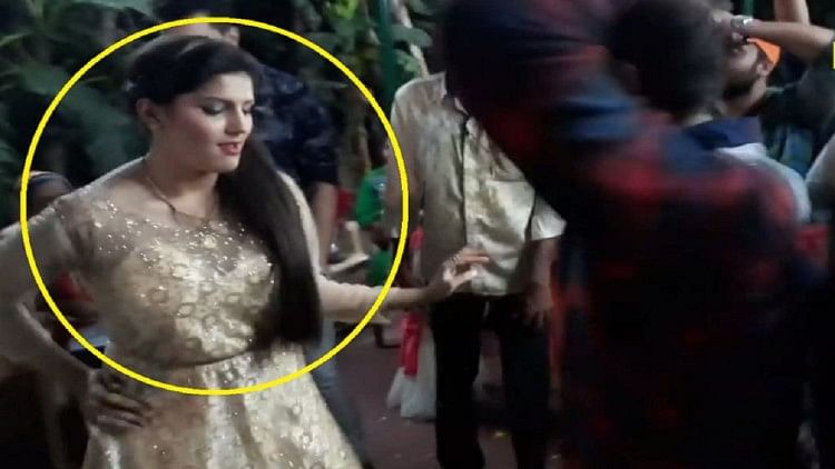 Sapna Chaudhri Porn - Bigg Boss 11 Sapna Choudhary Private Party Video Leak - Amar Ujala Hindi  News Live - à¤¸à¤ªà¤¨à¤¾ à¤šà¥Œà¤§à¤°à¥€ à¤•à¥€ à¤ªà¥à¤°à¤¾à¤‡à¤µà¥‡à¤Ÿ à¤ªà¤¾à¤°à¥à¤Ÿà¥€ à¤•à¤¾ Video à¤²à¥€à¤•!