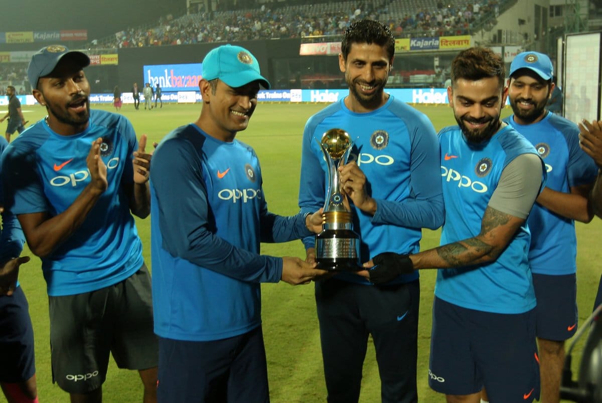 I am not leaving with selectors' permission its my own decision says Aashish  Nehra