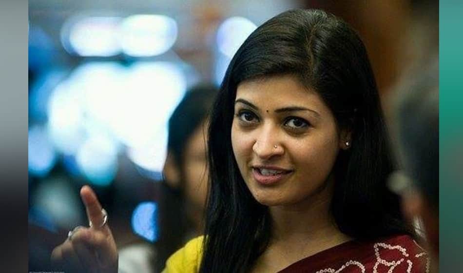 alka lamba talked about the injury and the attack