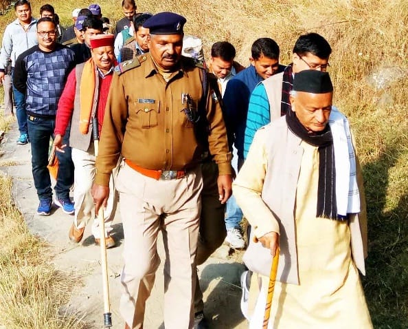 MP Kaushari Sahastradhara on foot