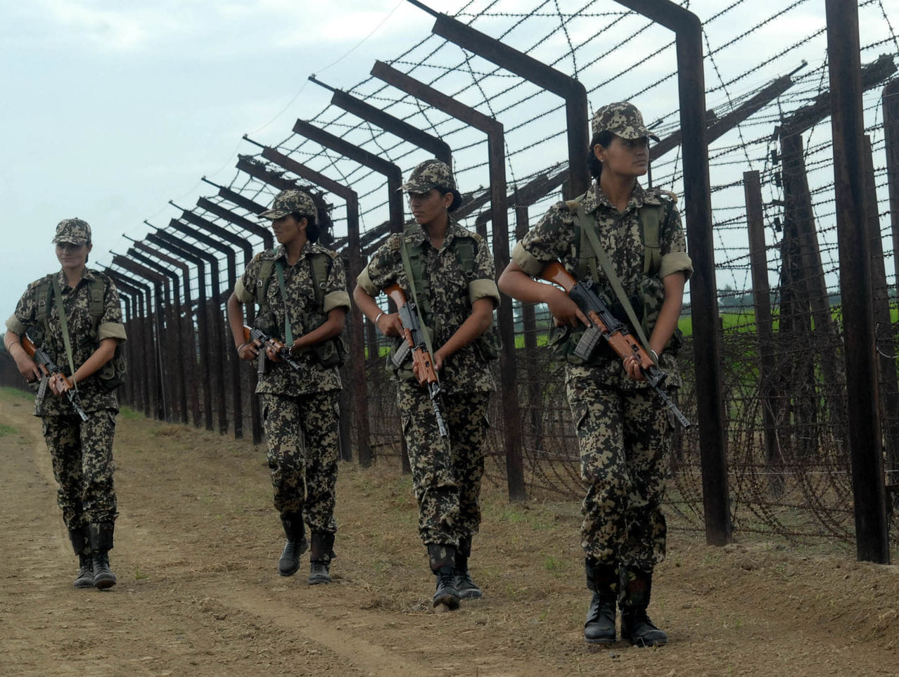 indian army lady soldiers hard commando training