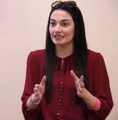 Know The Inspiring Story Of pakistan national ambassador muniba mazari 