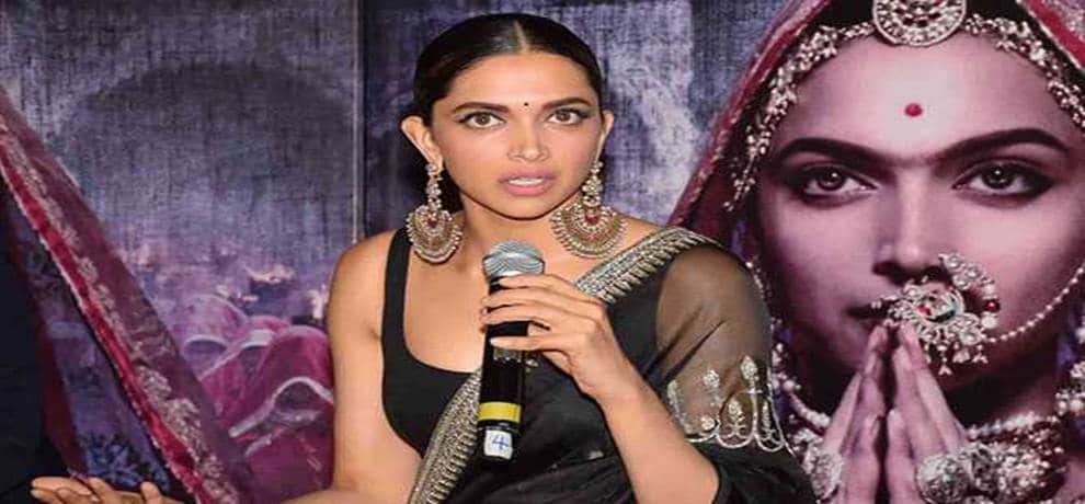  Deepika Padukone questioned about her salary in Padmavati, her answer is buzzing internet now