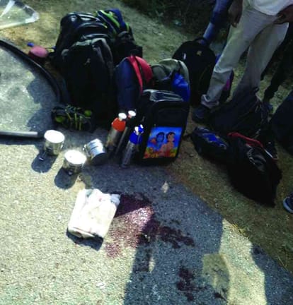 school bus turnover after steering got fail one children dead 8 injured 