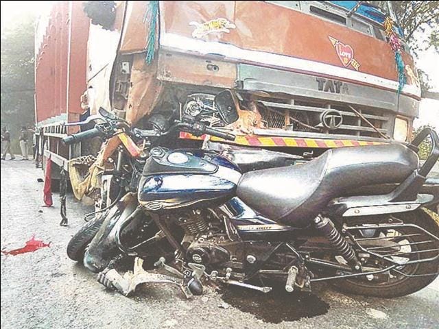 Two MBBS students injured in road accident