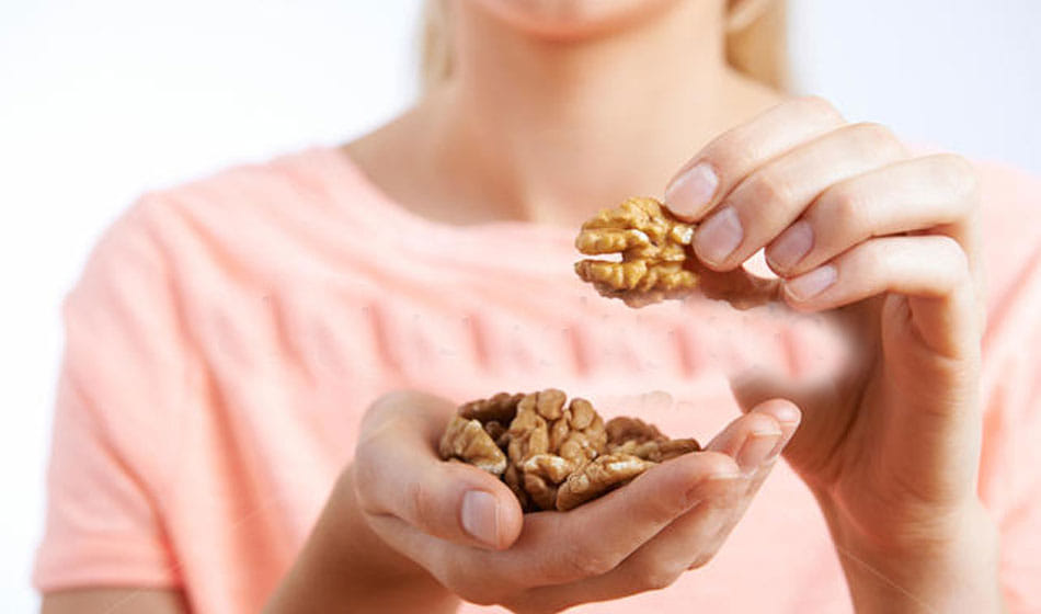 walnuts is linked to lower risk of death, Harvard study says