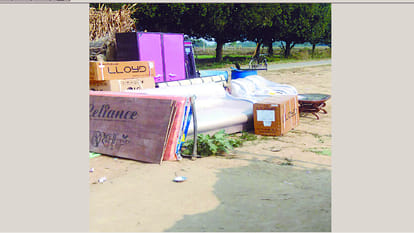joy firing in marriage one killed at etawah