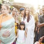 aishwarya rai bachchan celebrating her birthday in siddhivinayak Temple