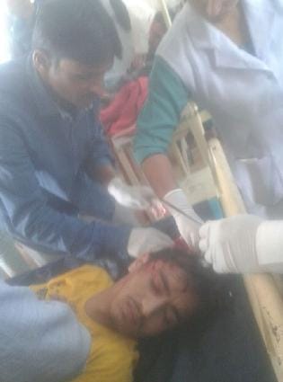 धकोली में मारुति कार खाई में गिरी, 4 घायल