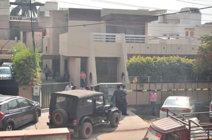 agra businessman died in mathura on yamuna expressway
