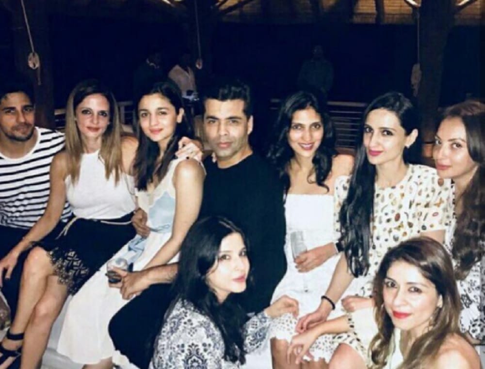Ex Lovers Alia Bhatt and Sidharth Malhotra Seen Together At Shah Rukh Khan Birthday   Bash