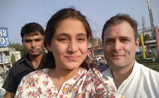 Mantasha Sheth Who Took A Selfie With congress vice president Rahul Gandhi