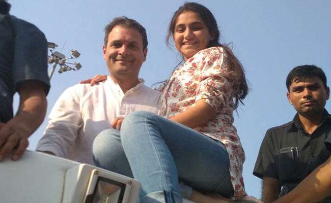 Mantasha Sheth Who Took A Selfie With congress vice president Rahul Gandhi