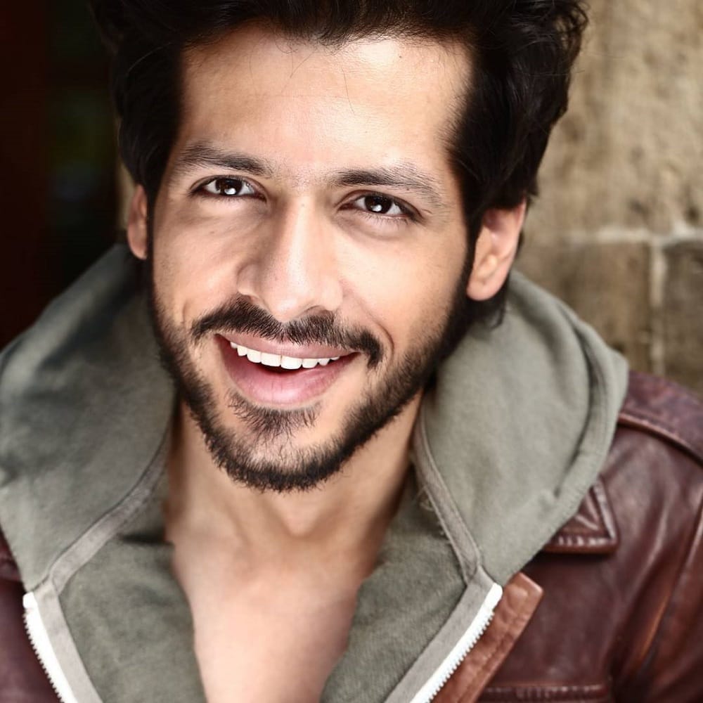 Deepika Padukone Ex Boyfriend Nihaar Pandya All Set For Bollywood Debut