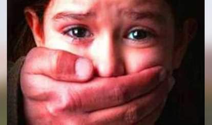Tutor thrashed by locals after allegedly attempted to molest a 7 year old girl in Ghaziabad