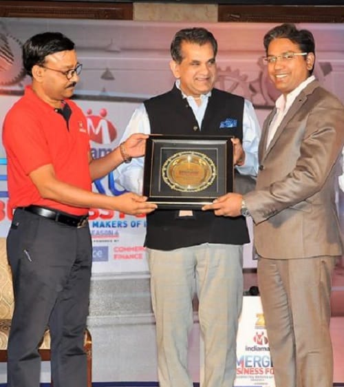 Know The Inspiring Story Of sandeep gajkas who become millionaire by shoes polish