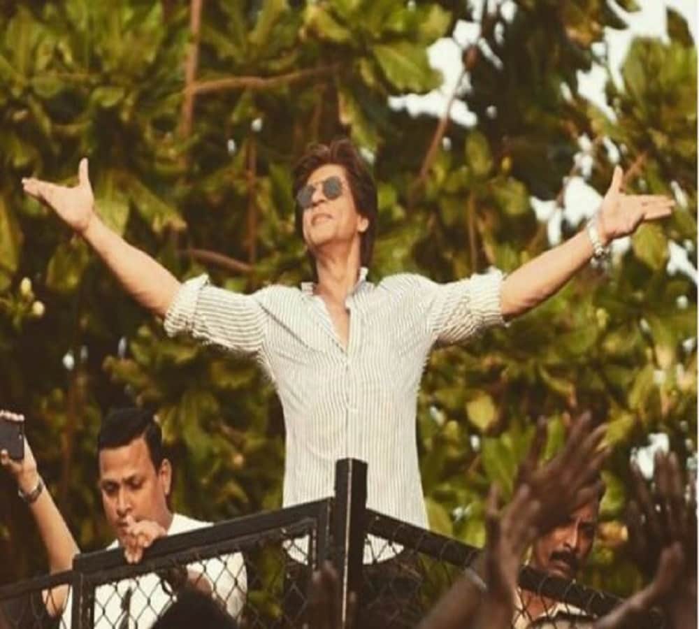 shahrukh and anand l rai film name to be revealed in december