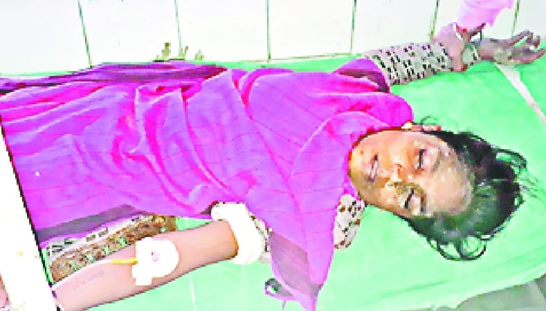woman jumped with son from 50 ft high bridges