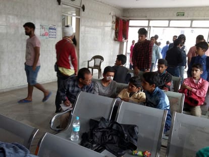 himachal student injured after accident in agra have returned to home