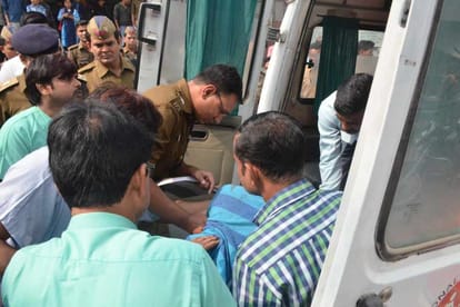 scene of sn medical college after bus stand in agra