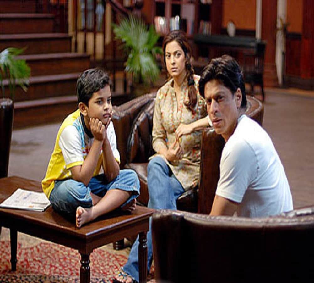 first photo of suhana khan with actress juhi chawla got viral 