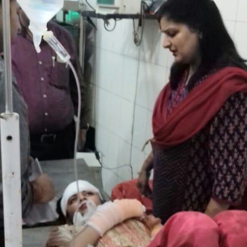 himachal school bus accident at agra nh two