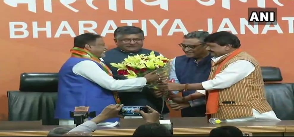 Former Trinamool Congress Mukul Roy joined bjp in presence of Ravi Shankar Prasad