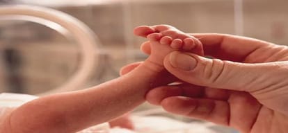 a Girl gave birth to baby in hospital toilet at Deoria