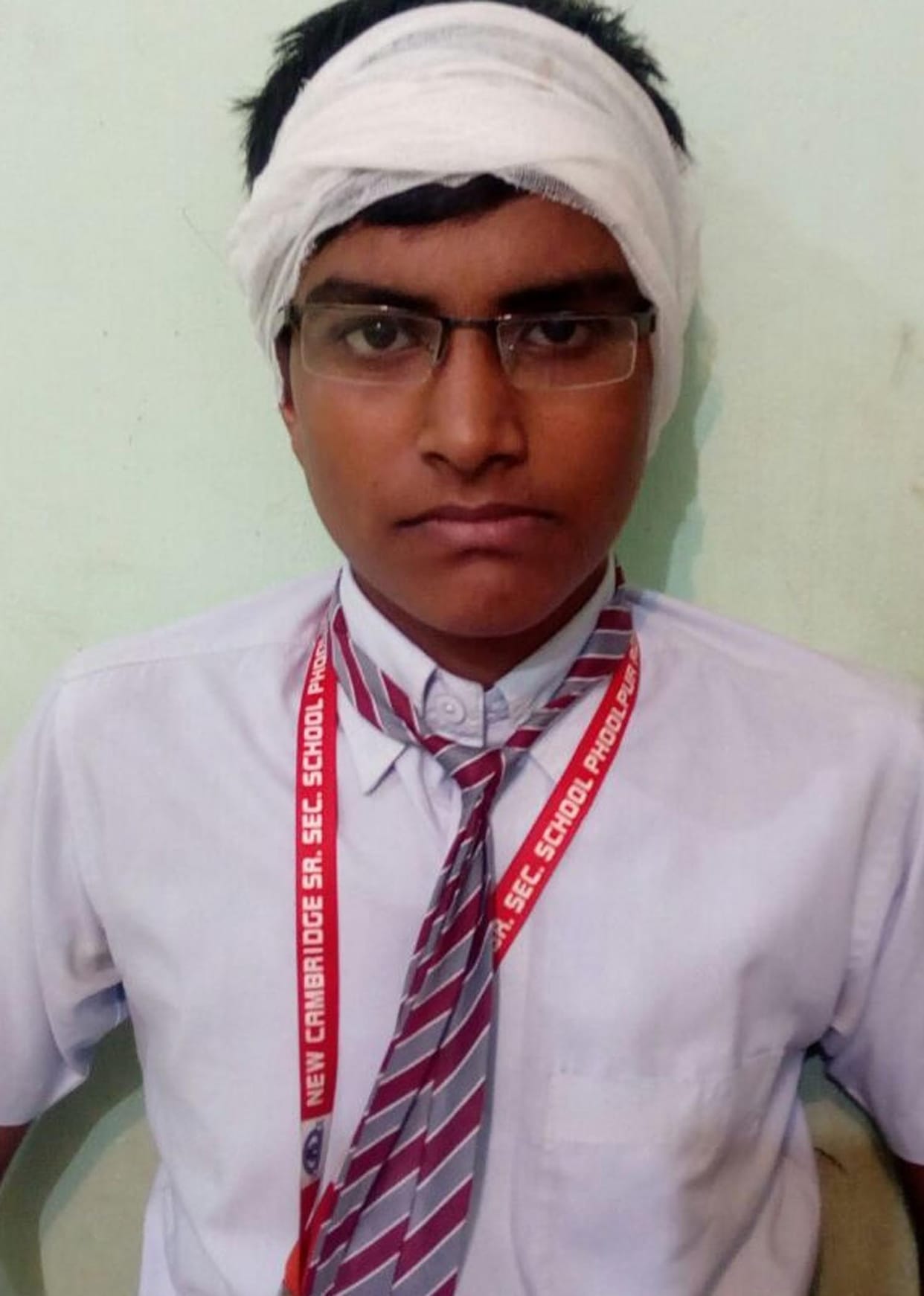 Teacher beat student in school in Azamgarh