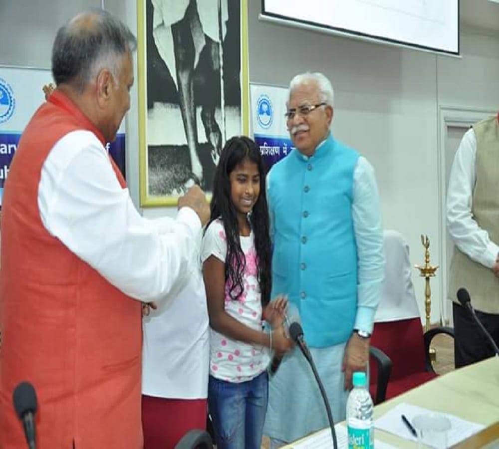 indias wonder girl famous on social media who can speak in eight languages