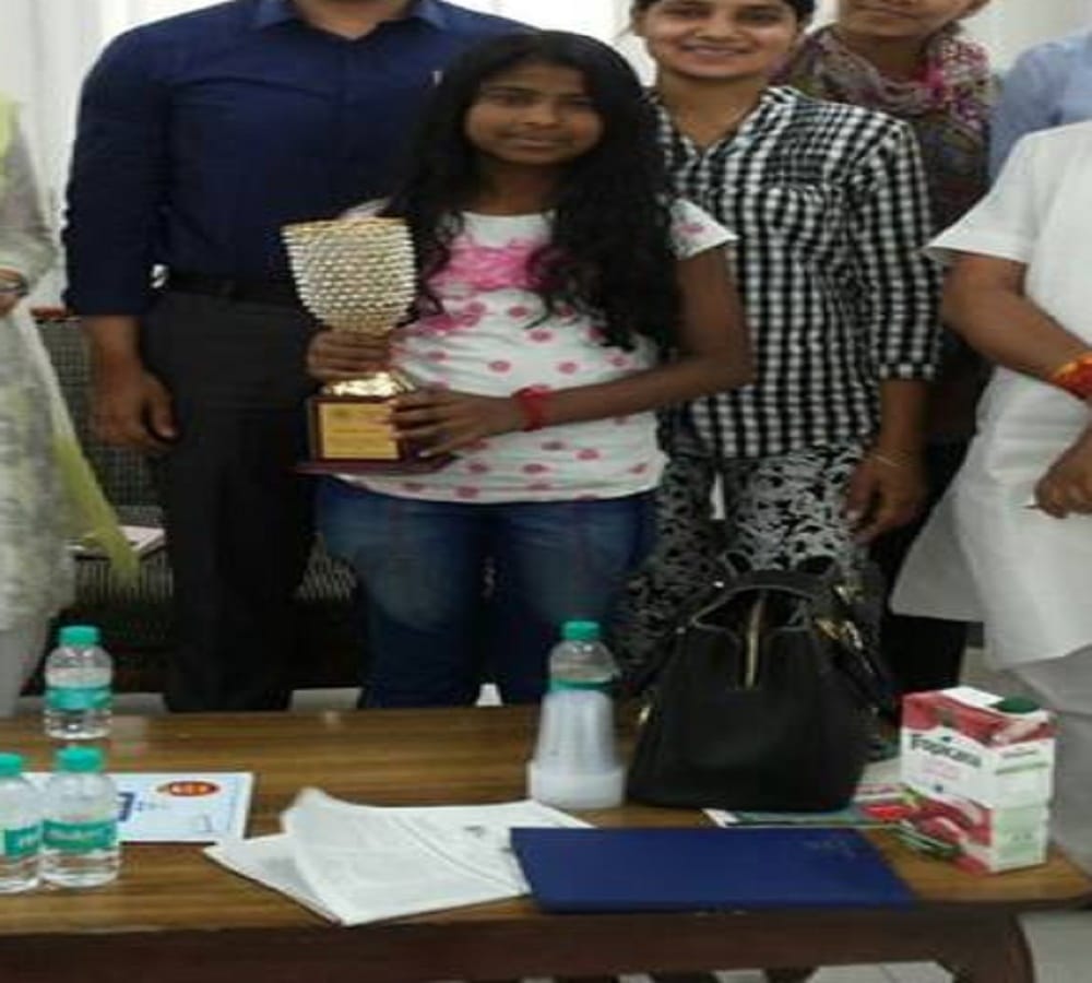 indias wonder girl famous on social media who can speak in eight languages