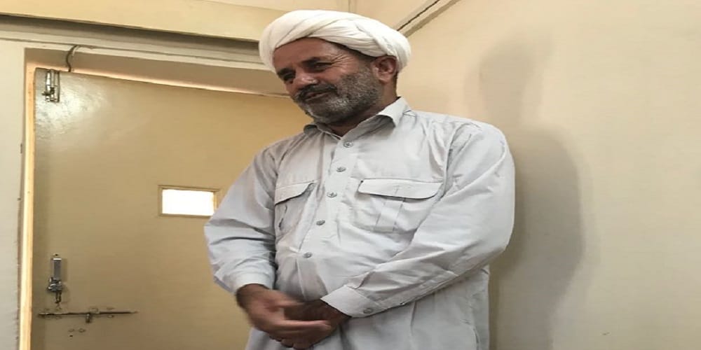 this man living in Pakistan, after 27 years came in india through fake passport