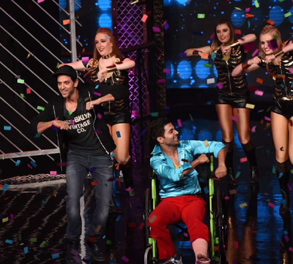 Actor Rajkumar Rao performed dance with Hrithik Roshan in Farah Khan's show Lip Sync Battle