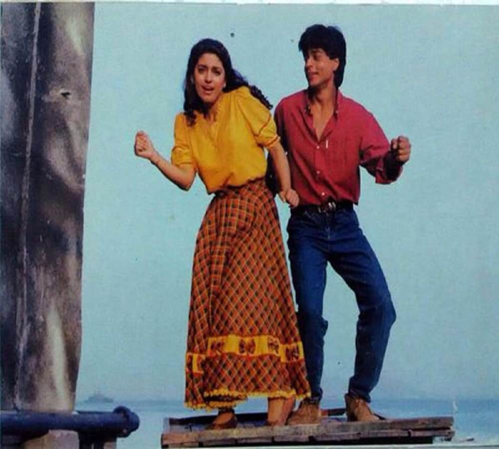 first photo of suhana khan with actress juhi chawla got viral 