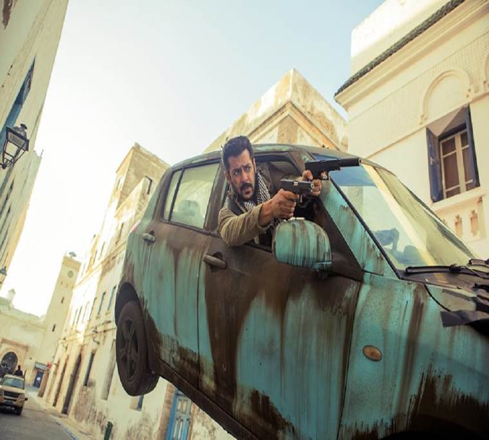 Salman Khan in Tiger Zinda Hai will perform action of 1990s Commando style action