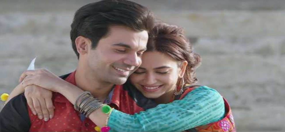 shadi me zaroor aana love story of IAS officer