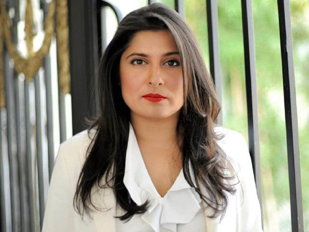 This Is How Oscar Winning Director Sharmeen Obaid Chinoy Defending Her Tweet On Harassment 